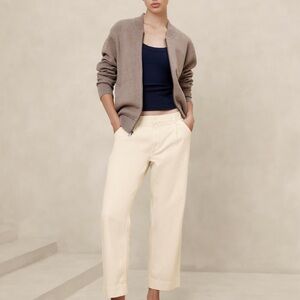 New with tags, wide leg pleaded pants from BRF with elastic waist.